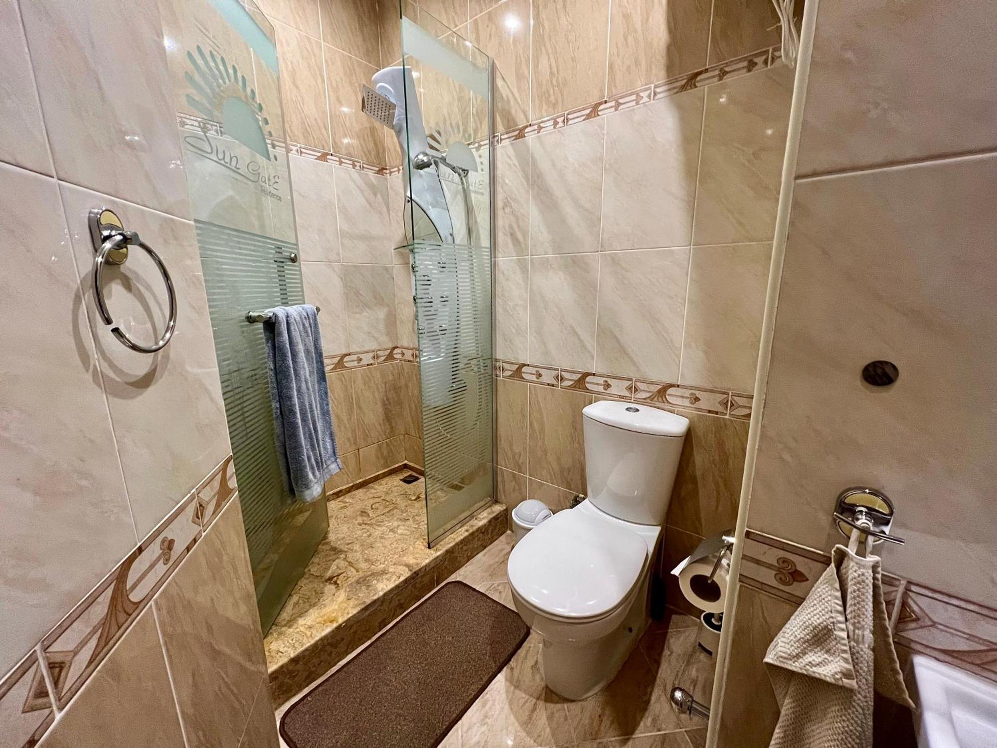 Luxury Beachfront Studio- Foreign Nationals Only Хургада Екстер'єр фото